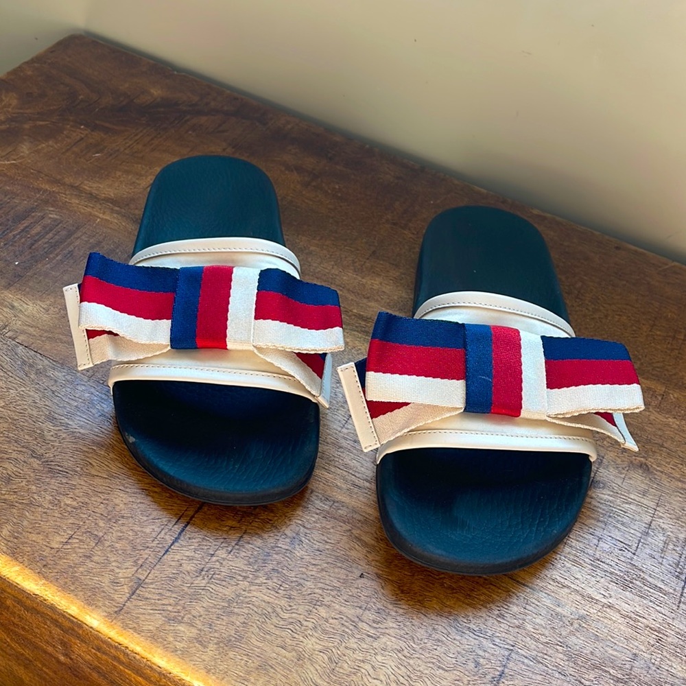 GUCCI Slides